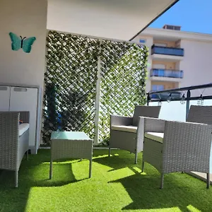 Appartement Beau Studio, Terrasse, Proche Tramway, Nice